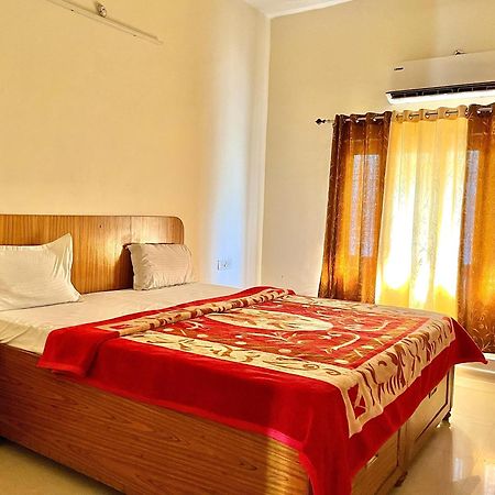 Aditya Palace Orchha Eksteriør bilde